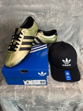 adidas Bundle 🌟 Women’s Metallic gold/black Shoes with Adidas Stretchfit Hat
